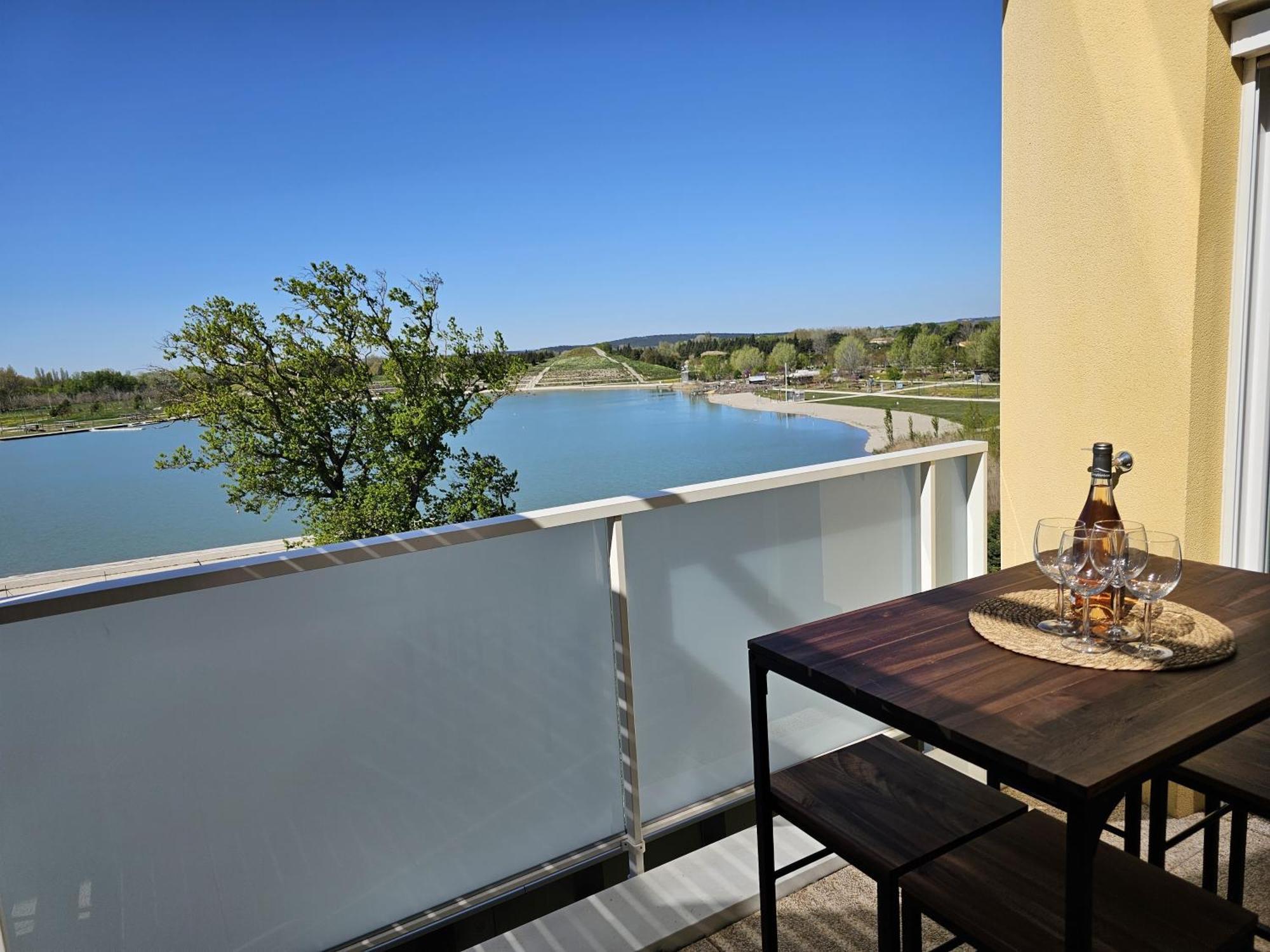 Lakeside Provence - Appartement Classe 4 Etoiles, Vue Sur Le Lac, Parking Sous-Sol, Double Clim Monteux Ngoại thất bức ảnh