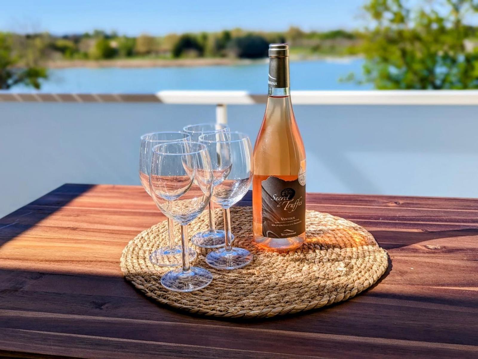 Lakeside Provence - Appartement Classe 4 Etoiles, Vue Sur Le Lac, Parking Sous-Sol, Double Clim Monteux Ngoại thất bức ảnh