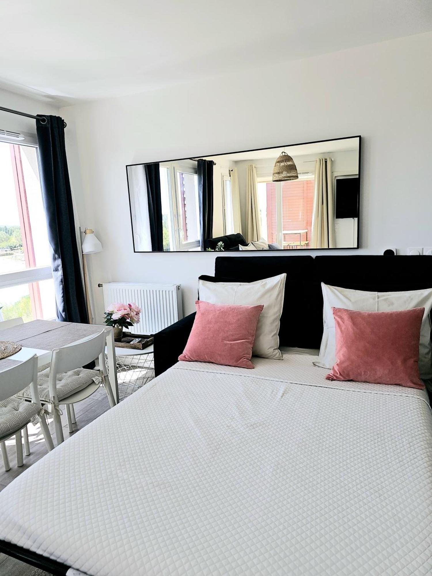 Lakeside Provence - Appartement Classe 4 Etoiles, Vue Sur Le Lac, Parking Sous-Sol, Double Clim Monteux Ngoại thất bức ảnh